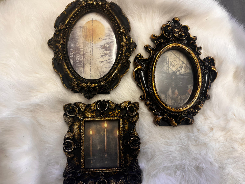 Witchy Antiqued Frame Lot 004