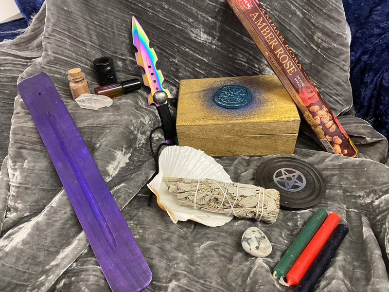 Viking Altar Kit w/Spells, 17 Items