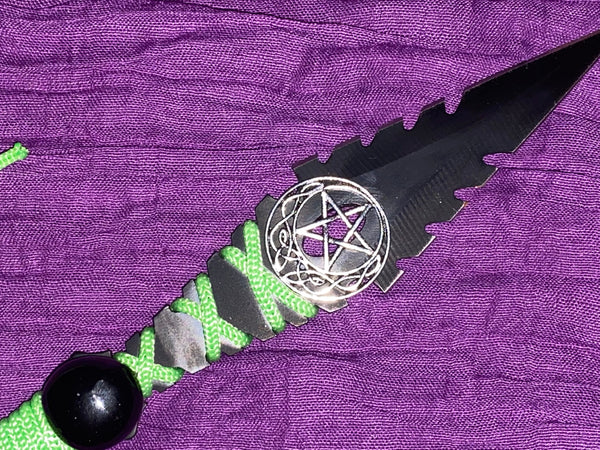 Black Dagger - Green Trim w/Pentagram