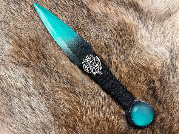 Athame / Dagger - Small - Celtic Pentacle with Leaves Vines Teal Ombre Black Metallic Teal Glass Stone 6.5 Inches
