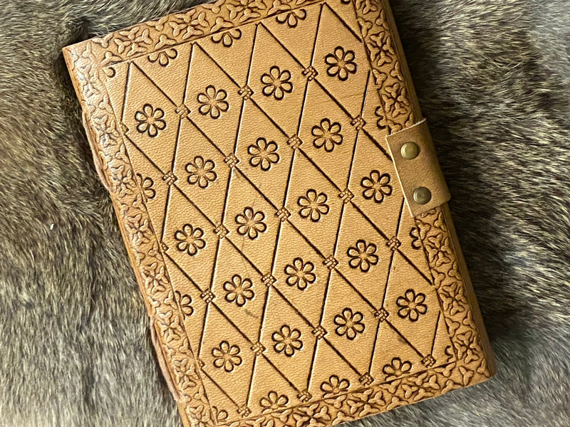 Tan Leather w/Celtic Knot