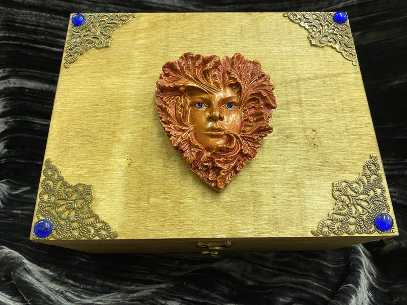 Handmade Pine Box - Gaia