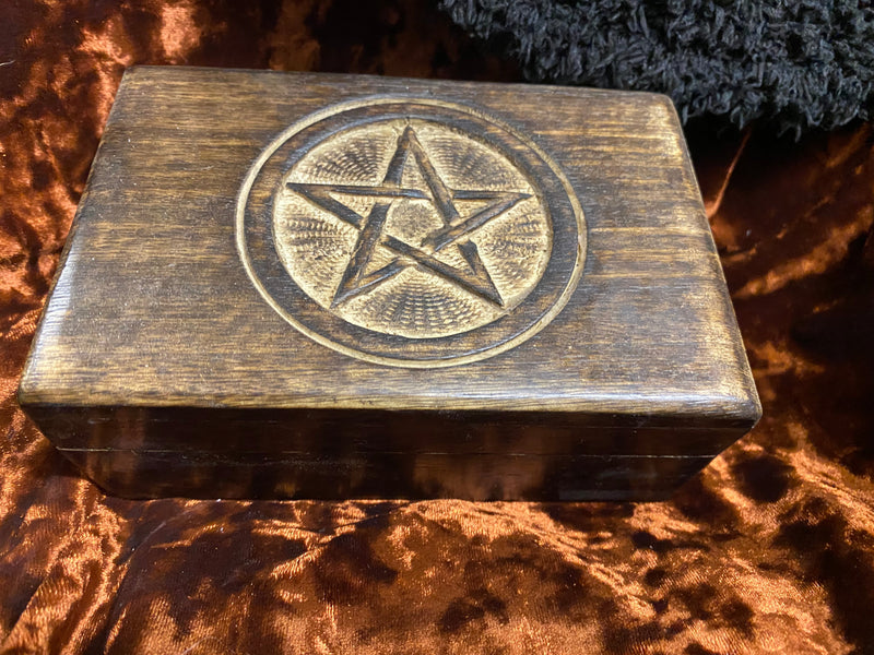 Box - Carved Walnut, 4x6, Pentagram