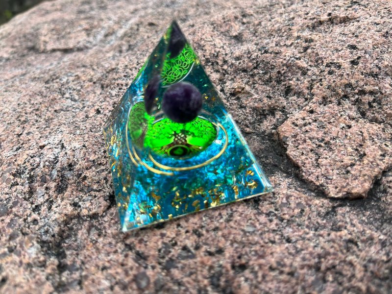 Pyramid - 2 inch w/Amethyst Sphere