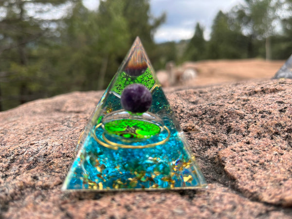 Pyramid - 2 inch w/Amethyst Sphere